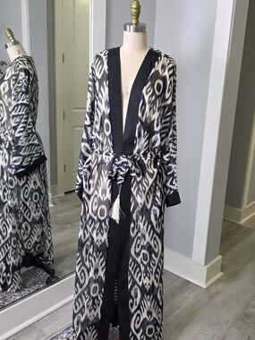 Elegant Chiffon Black & White Printed Long Robe with Tassel Belt